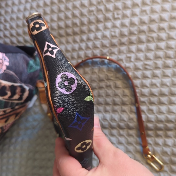 ⚡ FLASH SALE - Louis Vuitton Takashi Murakami Mulit Color Pochette - Picture 8 of 17